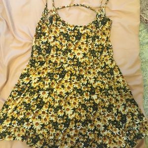 3 for $10 🌼 Sunflower dress